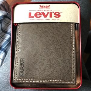 Levi’s Brown Wallet